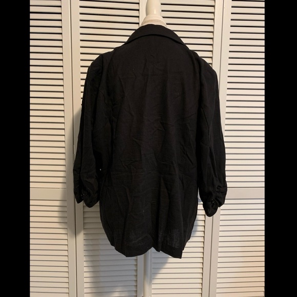 Last Kiss Black Blazer - Picture 2 of 3